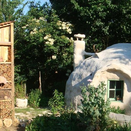 Kerterre Des Gallerands Bessais-le-Fromental ภายนอก รูปภาพ